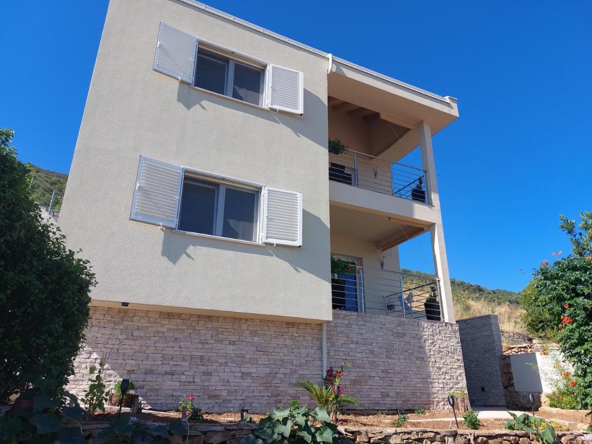 Holiday Home Kate Vis Ngoại thất bức ảnh