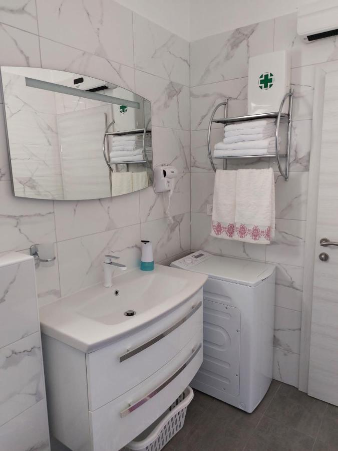 Holiday Home Kate Vis Ngoại thất bức ảnh