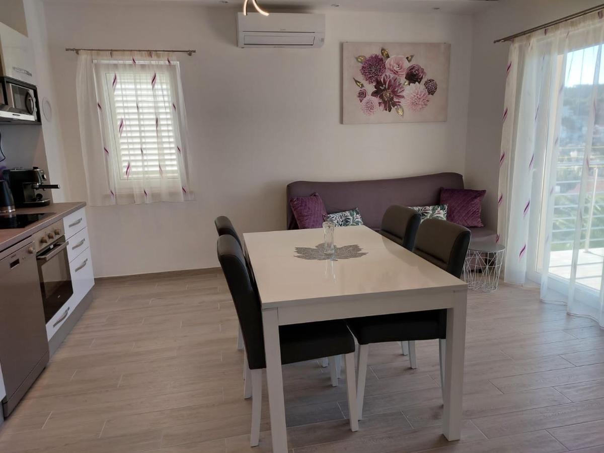 Holiday Home Kate Vis Ngoại thất bức ảnh
