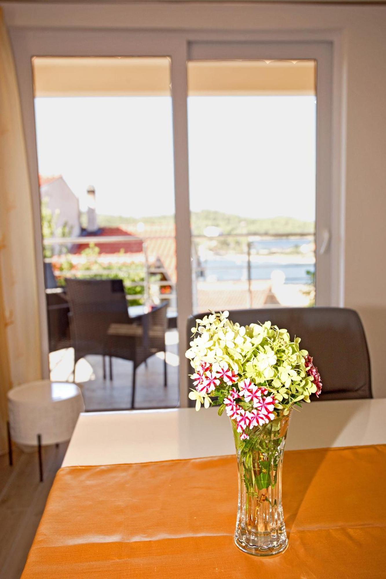 Holiday Home Kate Vis Ngoại thất bức ảnh