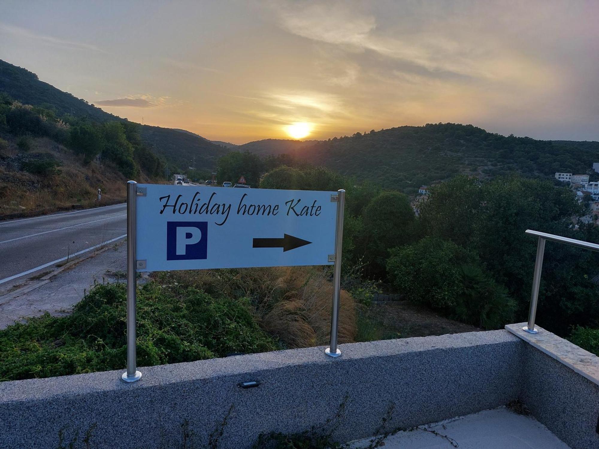 Holiday Home Kate Vis Ngoại thất bức ảnh